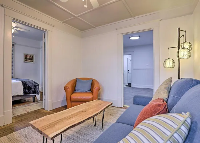 Pet-Friendly Baker City Escape With Private Yard!