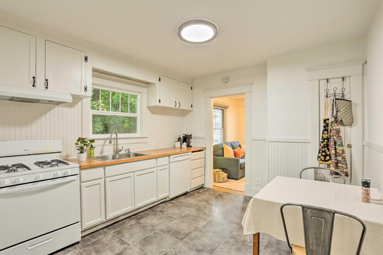 Ferienhaus Pet-friendly Baker Escape With Private Yard! *